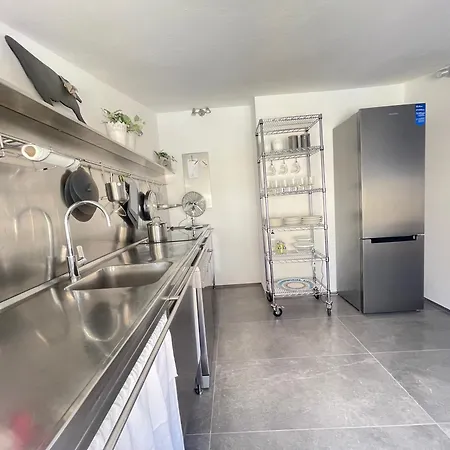 Casa Eleonora Apartment *